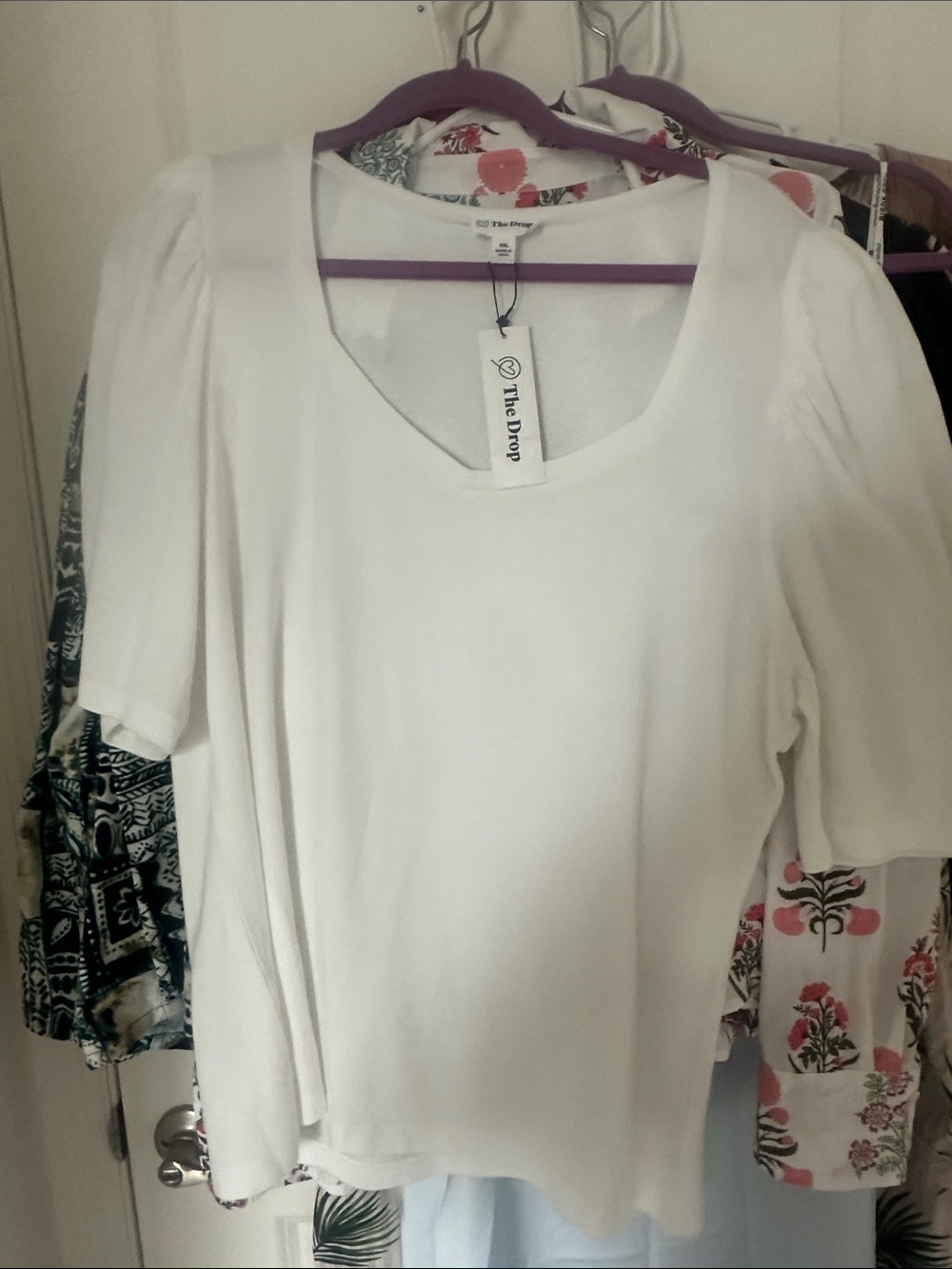 The Drop Women's White Scoop Neck Puff Sleeve Top